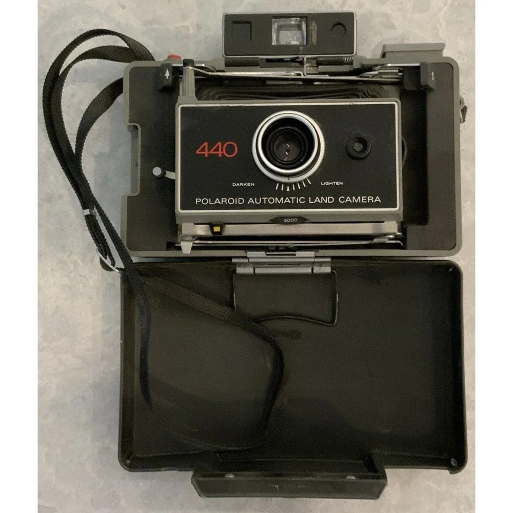 Vtg 1970s Polaroid 440 Folding Automatic Land Camera Untested with Strap!